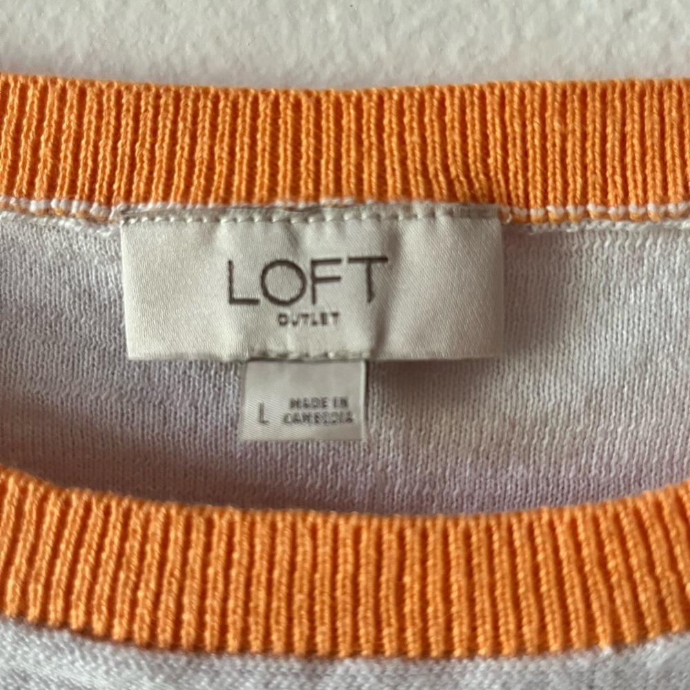 LOFT Side Slit Color Block Tee Size Large - Picture 2 of 4